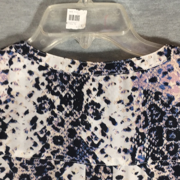 ADRIANNA PAPELL Animal Print Long Line Cool Comfy V-Neck Yoke Back Versatile - Picture 4 of 15